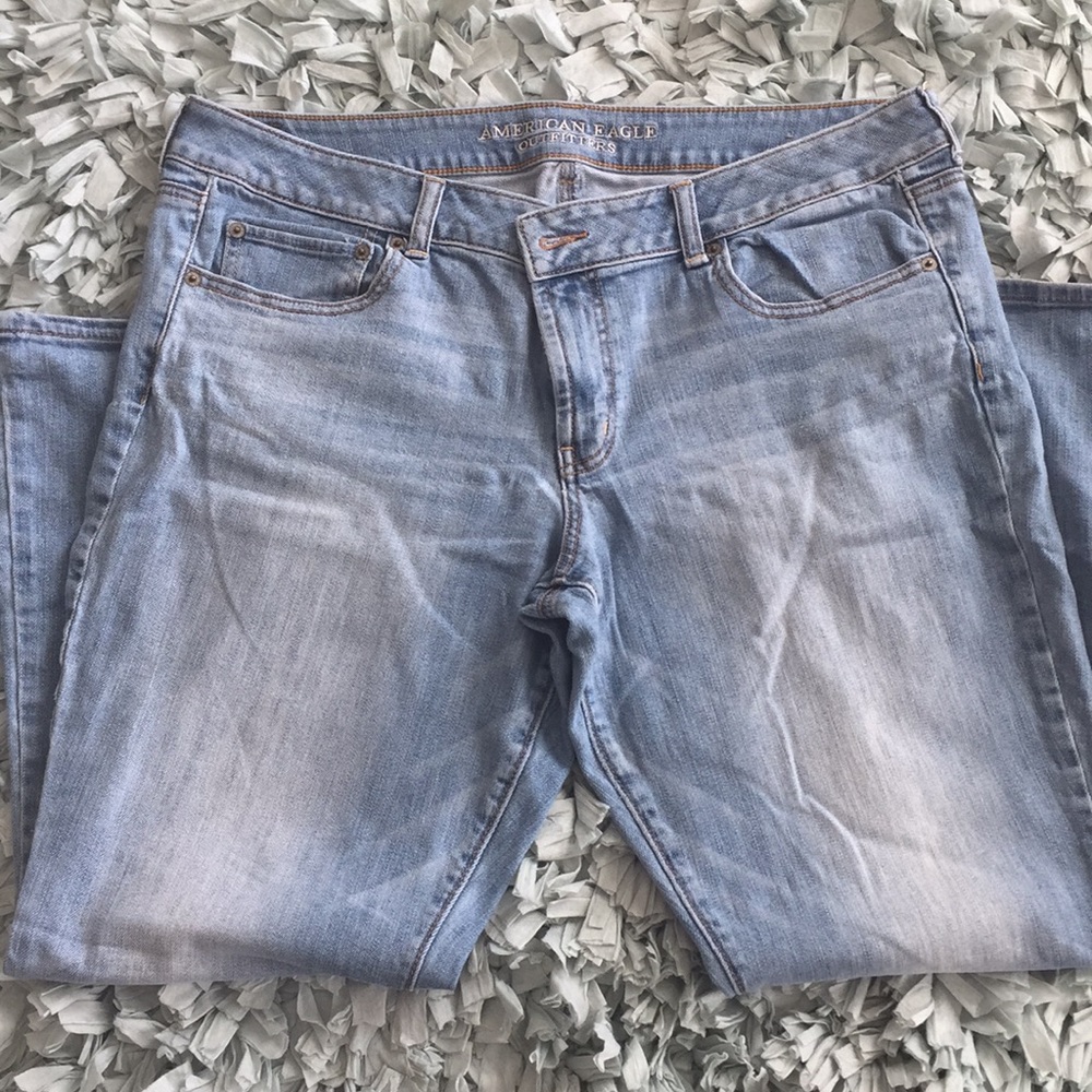 American Eagle 18 short